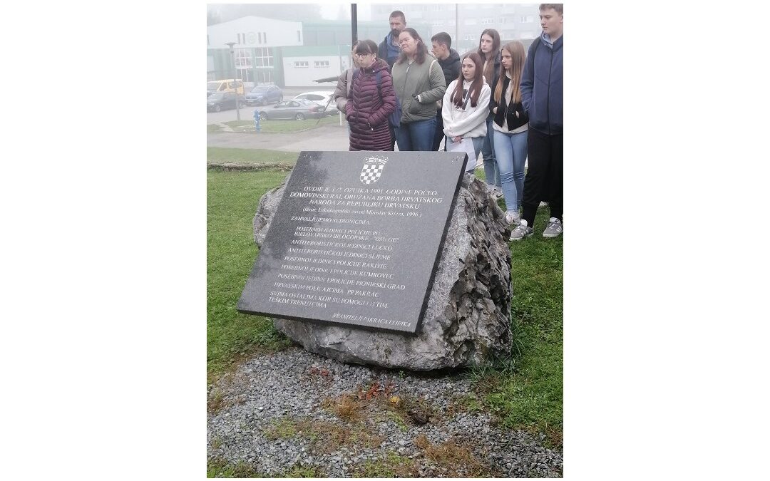 Posjet učenika 8.razreda Pakracu, Lipiku i Okučanima